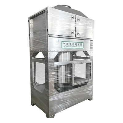 Colector portabil de praf din lemn